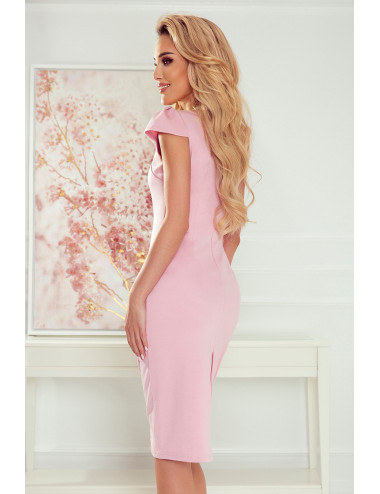 Robe midi avec un joli décolleté - rose poudrée 