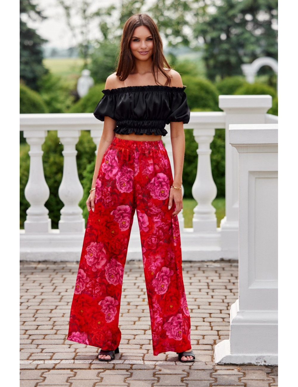 Capri - patterned trousers with wide legs  Y25 