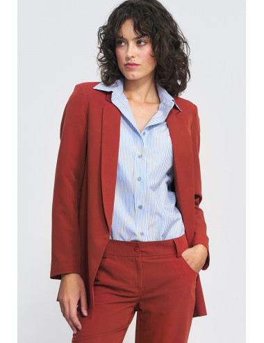 Veste classique rouge déboutonnée 