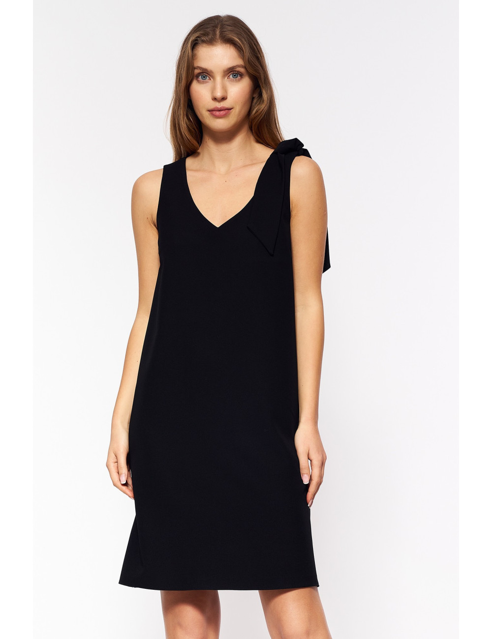 Robe à col en V élégante noire 