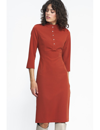 Robe rouge à manches 3/4 