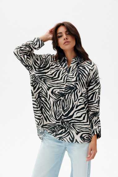 Maila - oversize shirt with animal patterns W27  