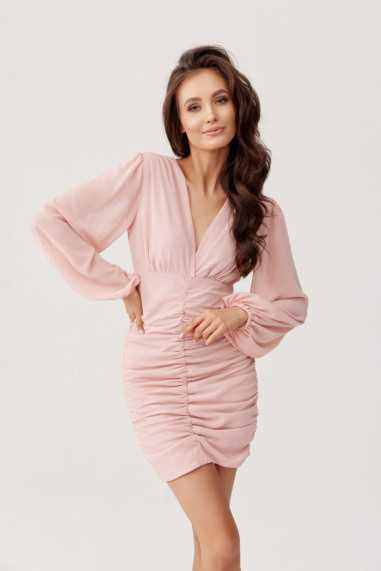 Sarah - ruffled dress with puffy sleeves AMA  