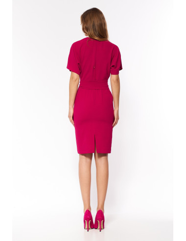 Robe élégante avec un galon à la taille  -  fuchsia 