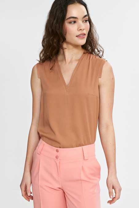 Bluzka bez rękawów, z dekoltem V - karmelowy  