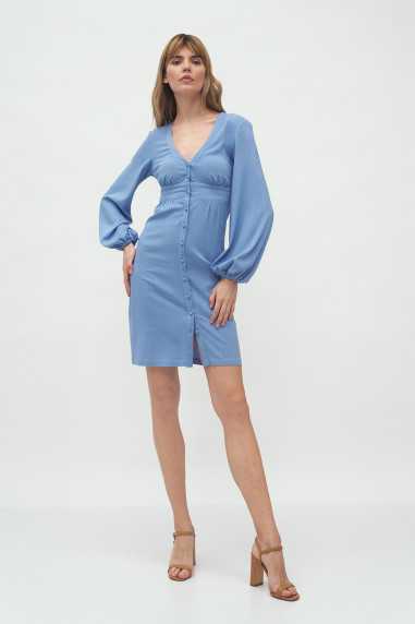 Robe bleue avec une découpe sous la poitrine - nife  