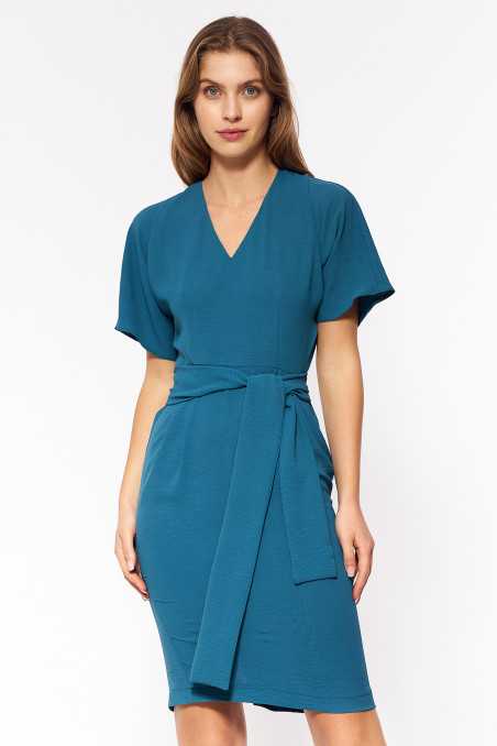 Robe élégante bleu azur avec une ceinture à nouer à la taille - nife  
