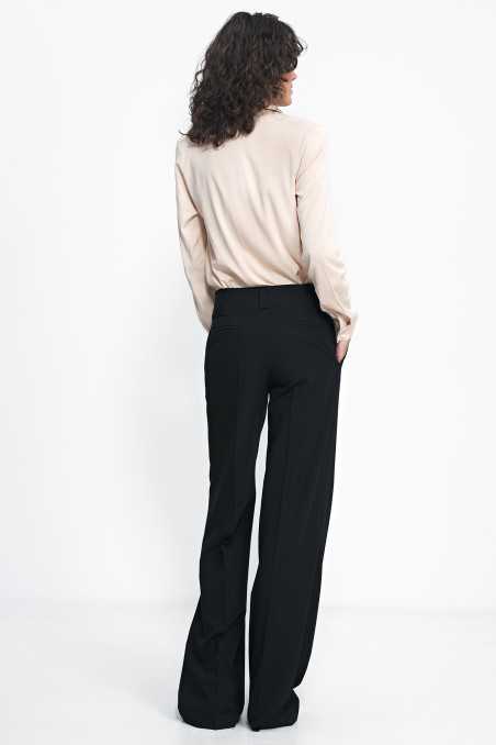 Czarne spodnie typu wide leg  