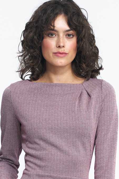 Robe bordeaux à chevrons avec plis à l'encolure - nife  