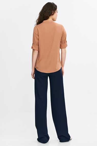Bluzka z podwijanym rękawem - karmel  