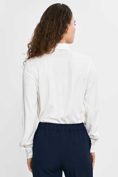 Blouse avec ceinture au cou - écru - nife  