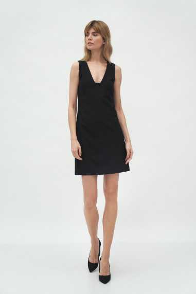 Robe noire à décolleté plongeant - nife  