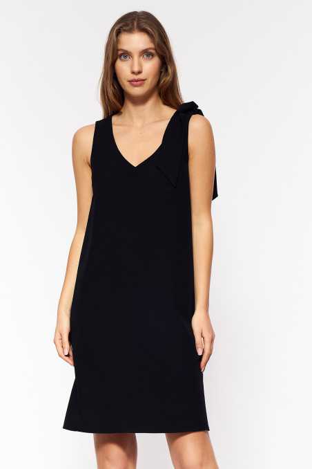 Robe noire avec une ceinture - nife  