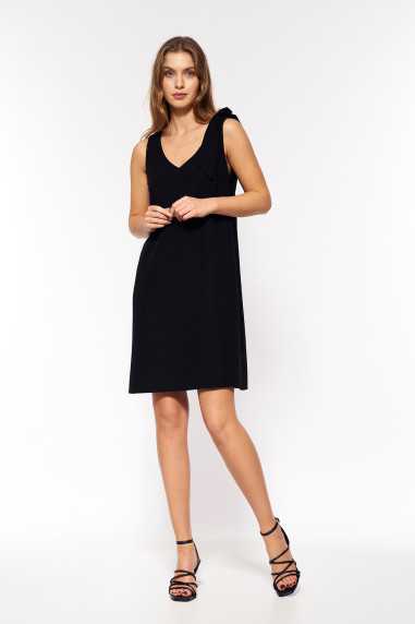 Robe noire avec une ceinture - nife  