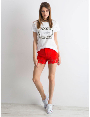 Elegant red shorts with pockets 