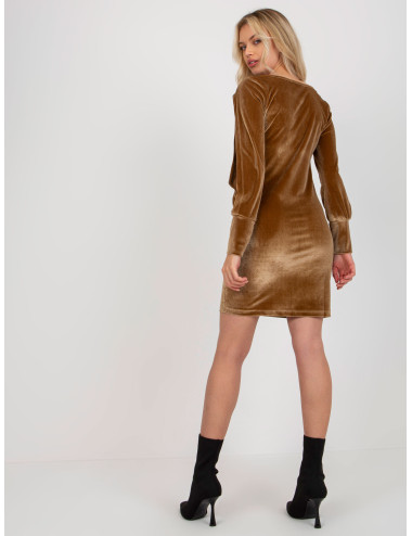 Camel velour cocktail dress with slits on the sleeves 
