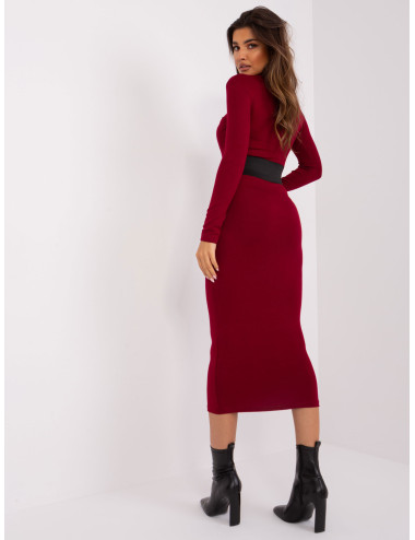 Burgundy fitted dress with long sleeves 