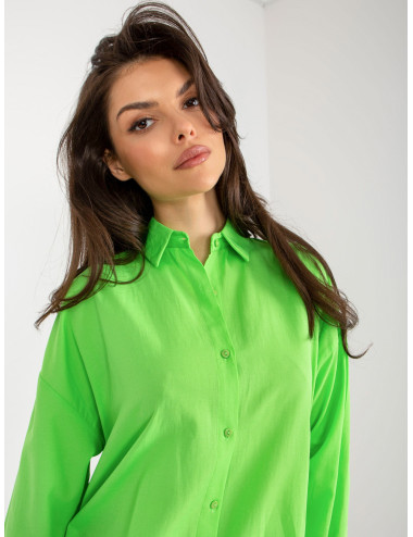 Light green oversized shirt with button closure 