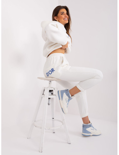 Ecru two-piece tracksuit set with sweatshirt with lettering 