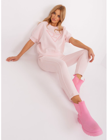 Light pink tracksuit with warming 