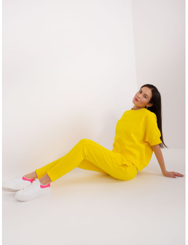 Yellow tracksuit set with sweatshirt with patch 